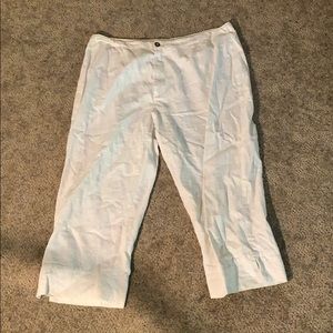 White Liz Claiborne First Issue Capris Size 14